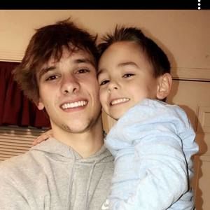 Meet your Posher, Dylan